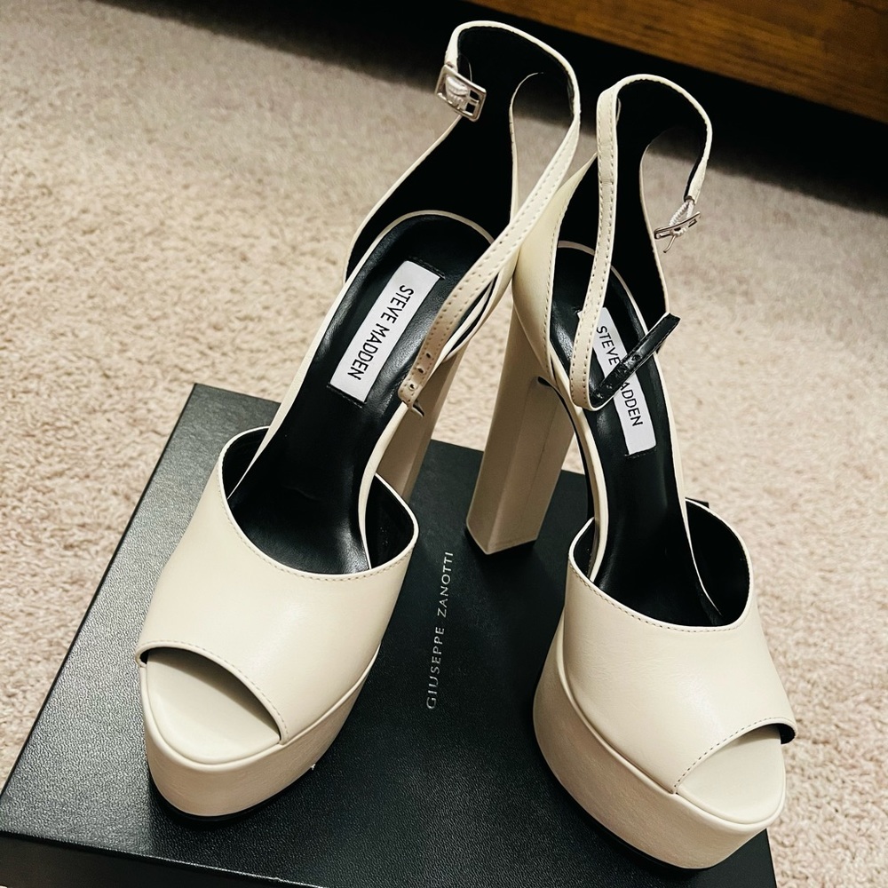 Steve Madden white platform heels